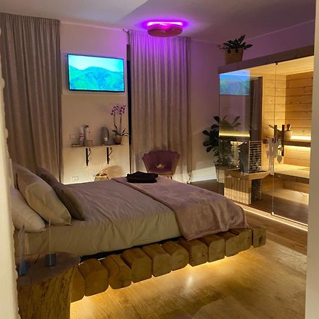 Love Space Sensory Spa & Relax Suite Santa Maria delle Mole Exterior foto